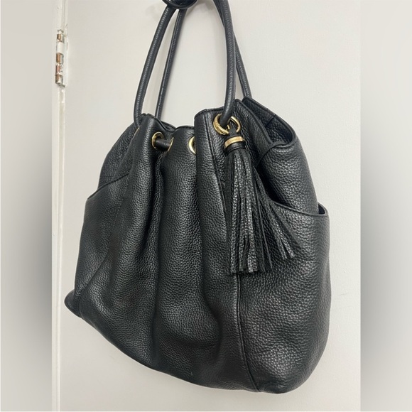 2 Michael Kors Ring Tote Leather Bags- 1 Black and 1 Brown Leather NWT - Picture 3 of 16